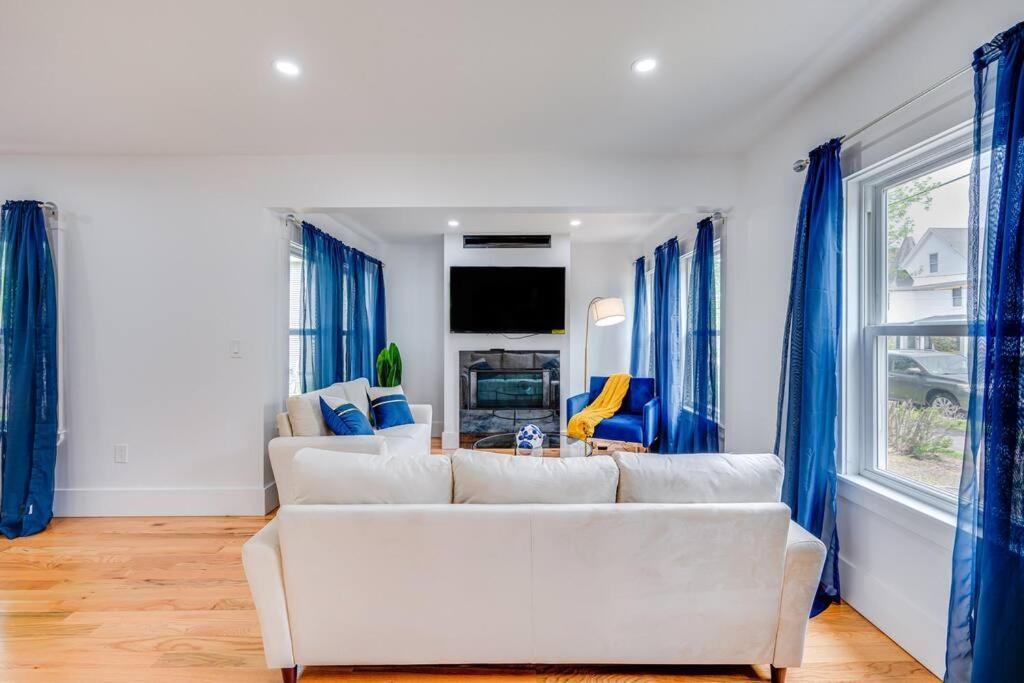 Modern Red Door Haven +5Mins To Boston Διαμέρισμα Milton Εξωτερικό φωτογραφία
