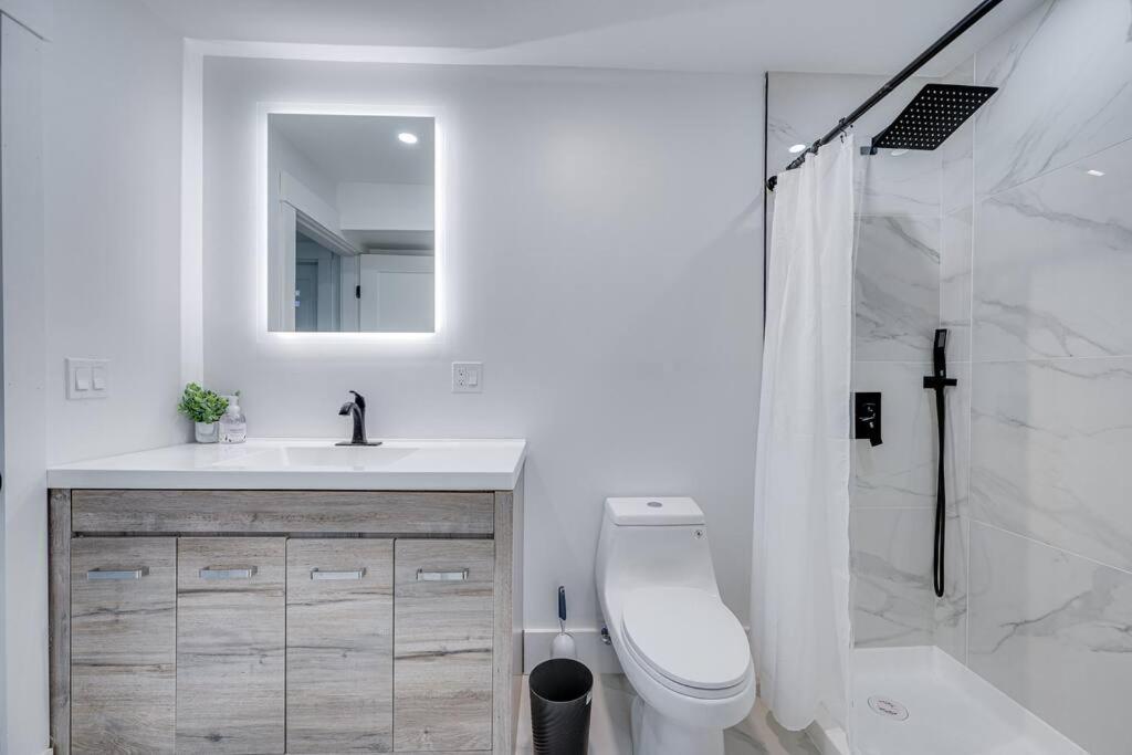 Modern Red Door Haven +5Mins To Boston Διαμέρισμα Milton Εξωτερικό φωτογραφία